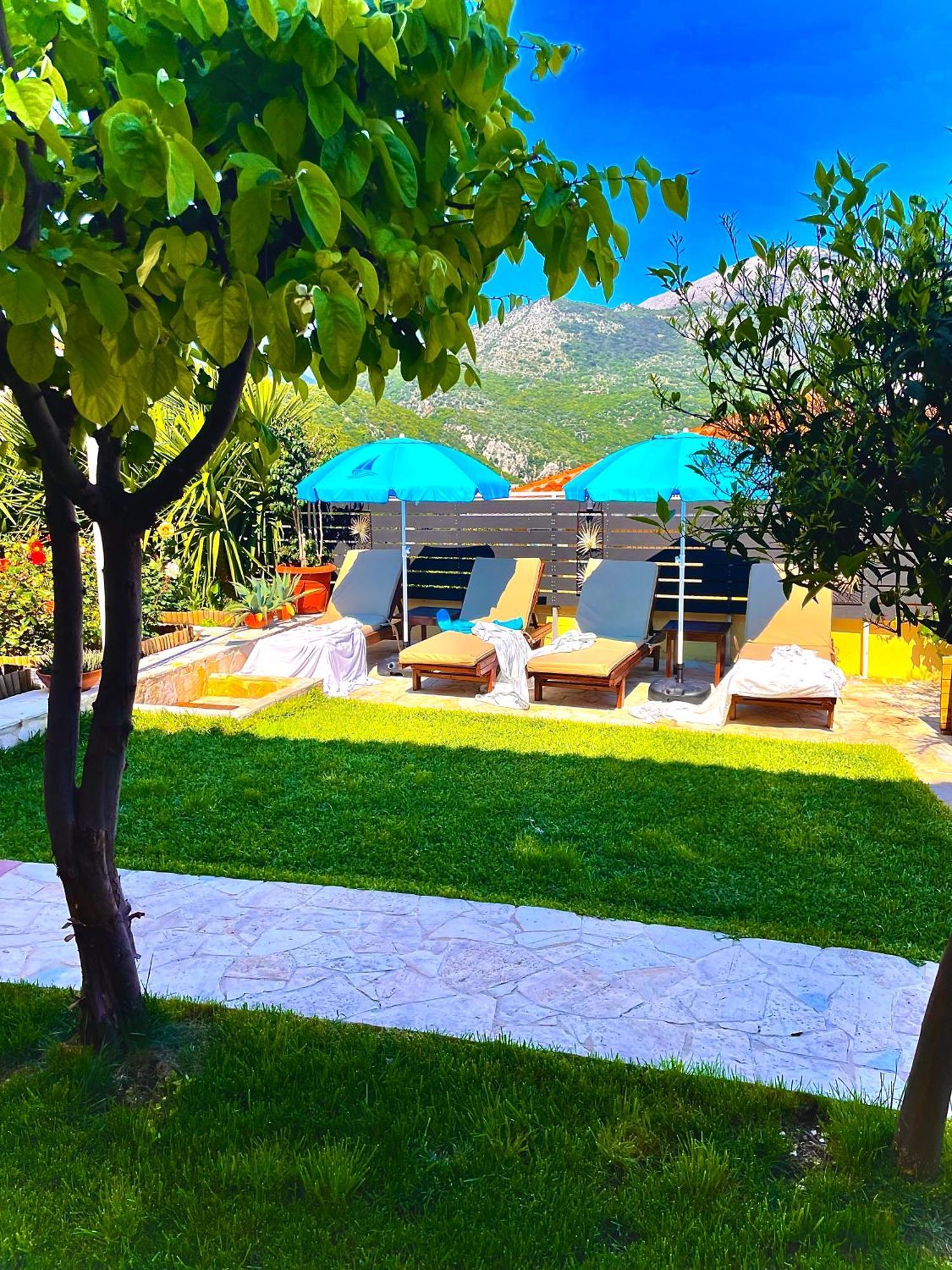 Odysseas Art Villa Poros  Exterior photo